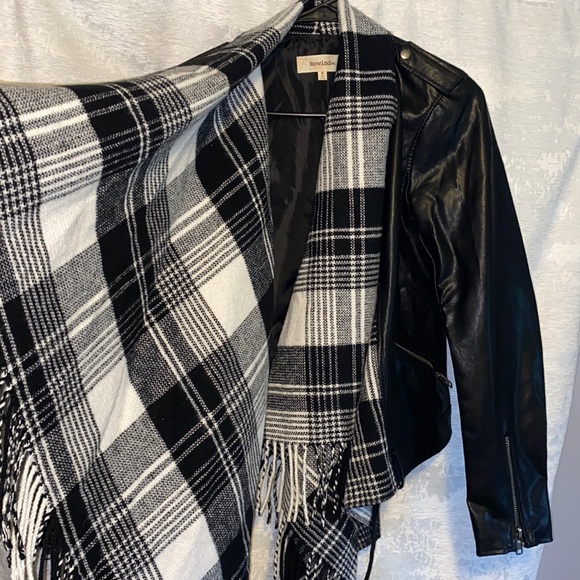 Black Rewind jacket - Picture 2 of 4